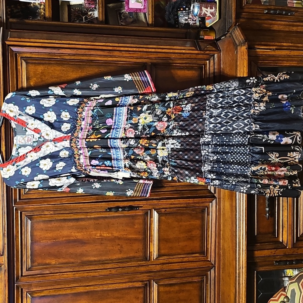 Johnny Was Dunas Silk Multicolor Floral Long Sleeve Maxi Dress - MD! - Picture 3 of 9